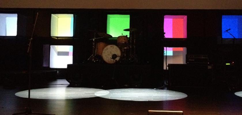Floating Cube Stage Design | FORMUFIT